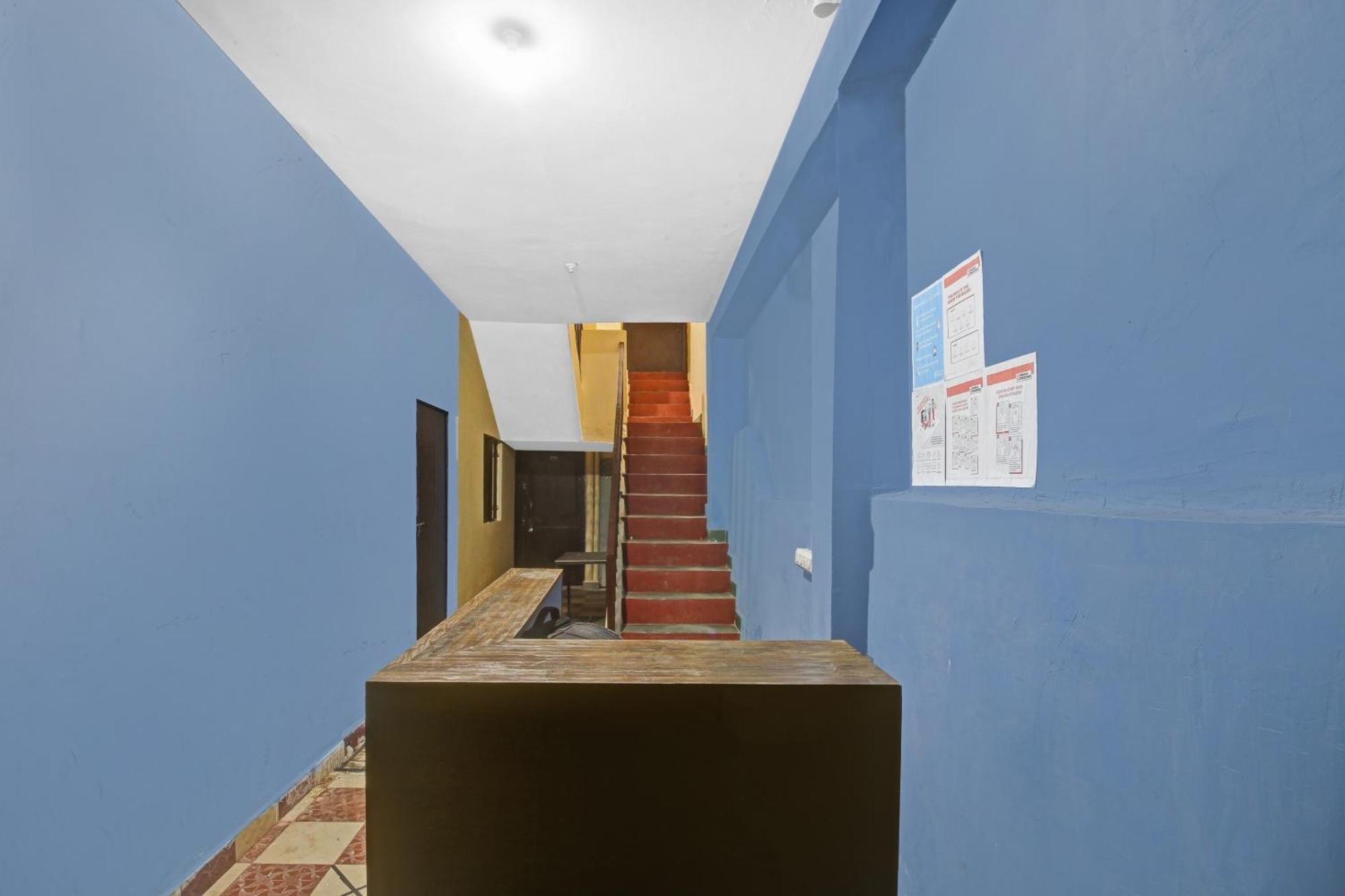 Hotel O Red N Blue Бхопал Экстерьер фото